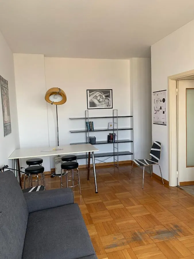 Monolocale Con Vista Su Milano Daire İtalya